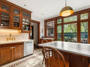 44 High St, Brookline, MA 02445