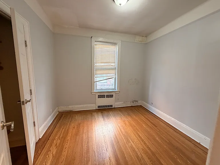 1539 Hollywood Ave #3 — Photo 7