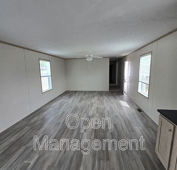 1901 1st St #74 — Photo 4