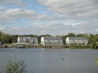 1201 Admirals Walk Dr, Cohoes, NY 12047