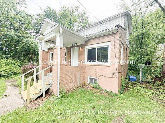 3rd image of 1234 Winton Ave