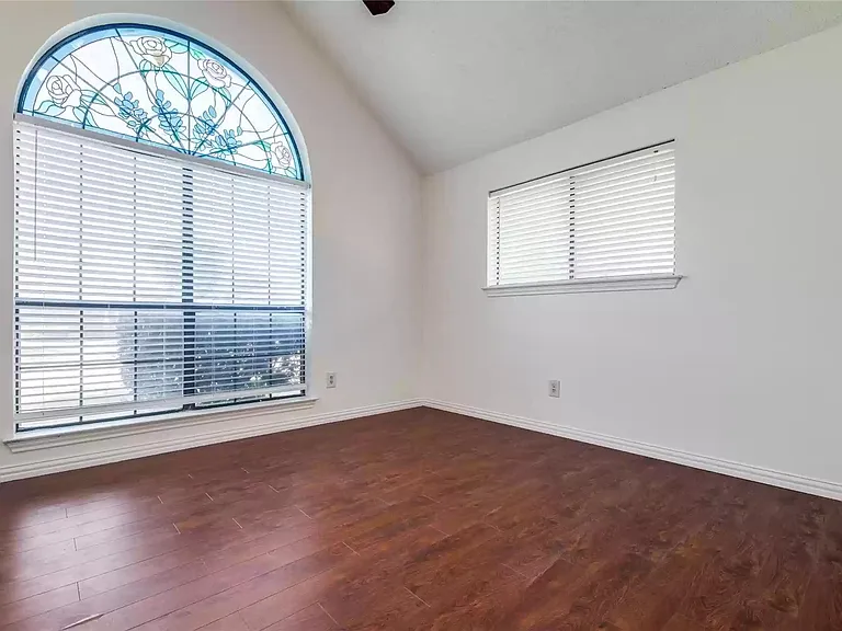4633 Centenary Dr — Photo 12