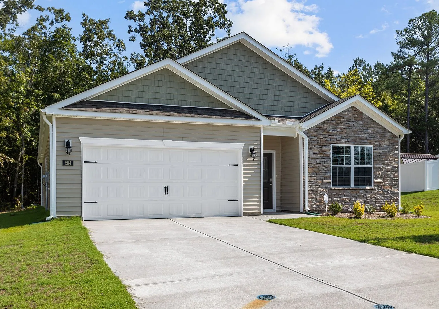 Beautifully designed 4-bedroom, 2-bath ranch — Photo 3
