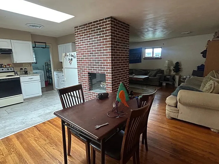 612 E Beaver Ave — Photo 11