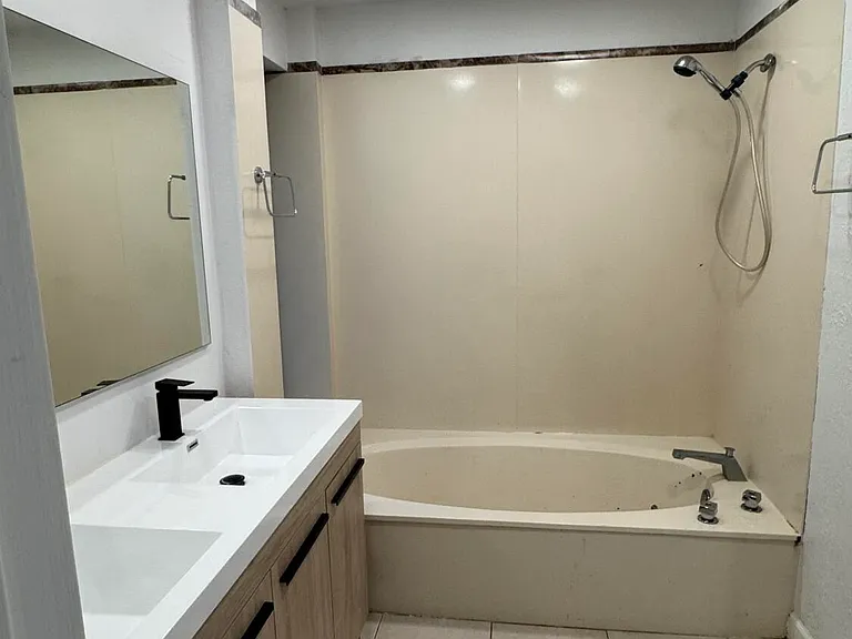 802 Saint Andrews Rd #15 — Photo 36