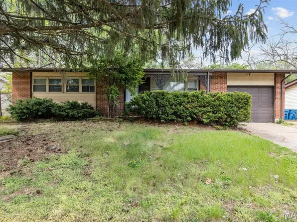 1631 Chesley Dr, Saint Louis, MO 63136