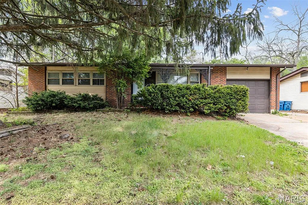 1631 Chesley Dr photo 1