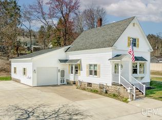 956 Main St, Niagara, WI 54151