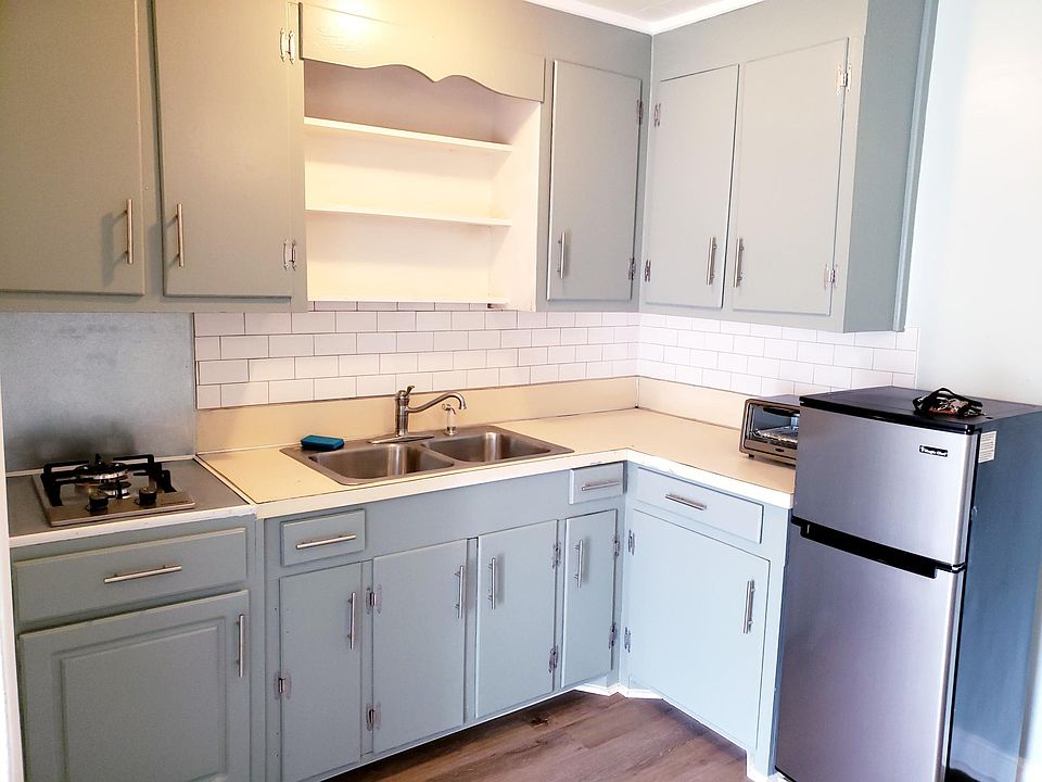 1st image of 8-207 Garrison Dr