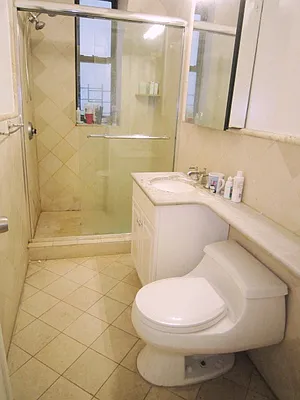 Rented by City Connections Realty | media 7