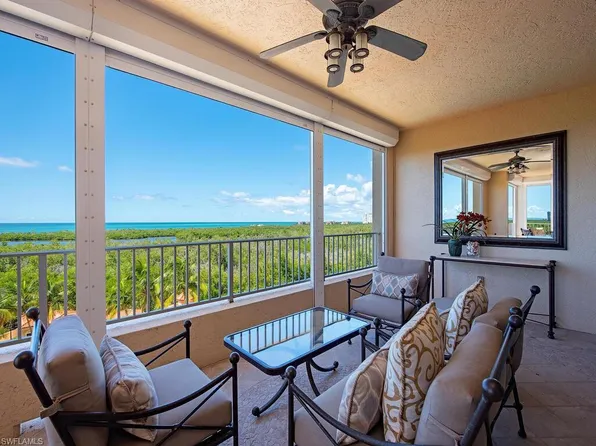 6597 Nicholas BLVD #803, NAPLES, FL 34108