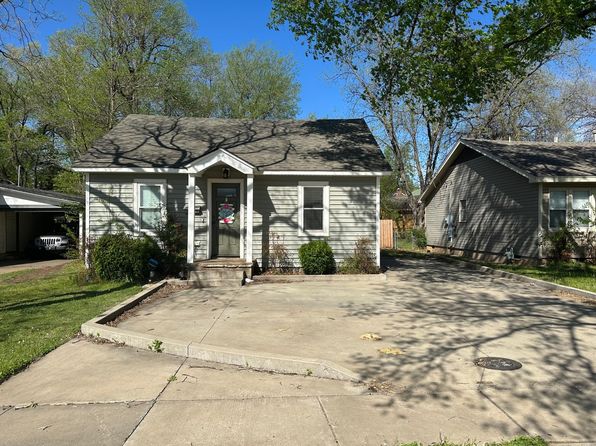 206 S Walnut St