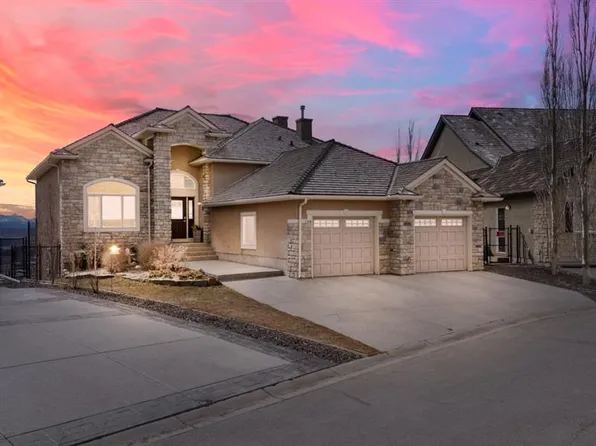 194 E Gleneagles Estates Ln, Cochrane, AB T4C 2H7