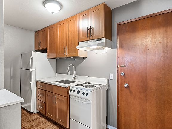 4th image of 611 & 615 12th Ave E #1-102