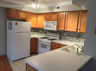 4012 W 105th St, Oak Lawn, IL 60453