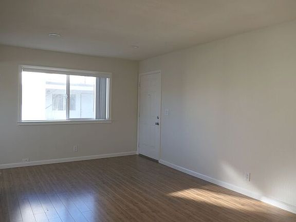 5th image of 663 Johanna Ave #1