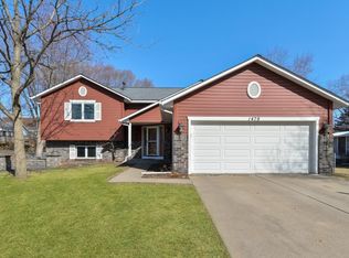 1479 Gervais Ave, Saint Paul, MN 55109