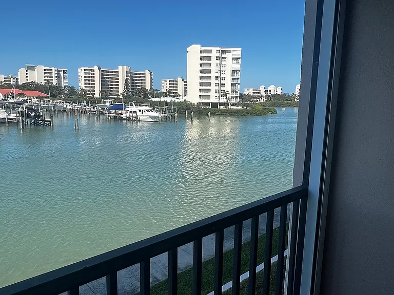7600 Sun Island Dr S #205 — Photo 27