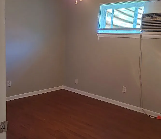 3329 Pinewood Ave #B — Photo 7