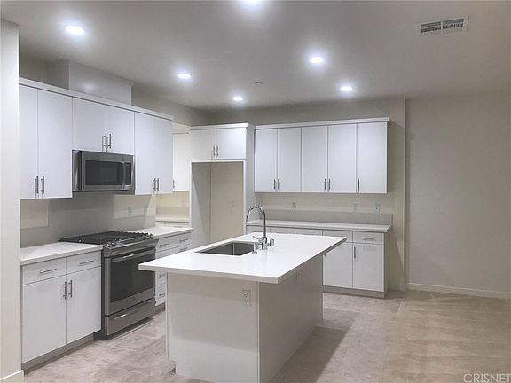2nd image of 19507 Herringbone Dr