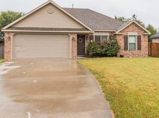 3076 Chelsey Ln, Springdale, AR 72764