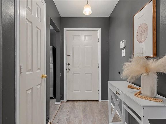 3rd image of 1711 Redwing Haven Dr