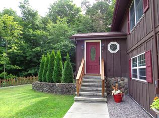 5945 Short Rd, Canandaigua, NY 14424