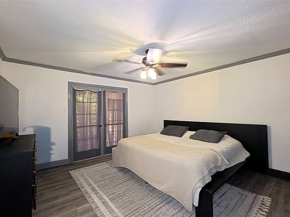 4th image of 6511 Elmgrove Rd