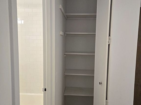 3rd image of 254 W 51st St APT 16L