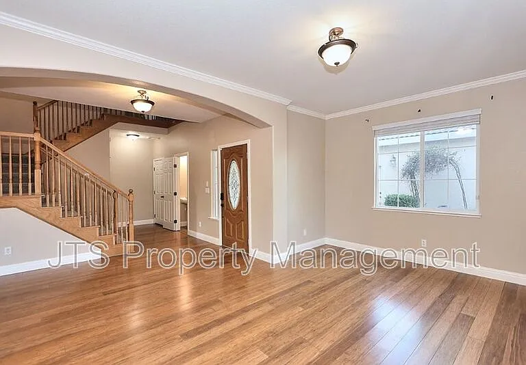 2040 San Esteban Cir — Photo 2