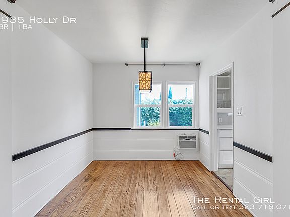 4th image of 1935 Holly Dr