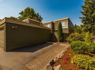 1697 NW Midlake Ln, Beaverton, OR 97006