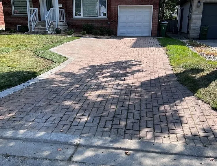 43 Firwood Cres — Photo 3