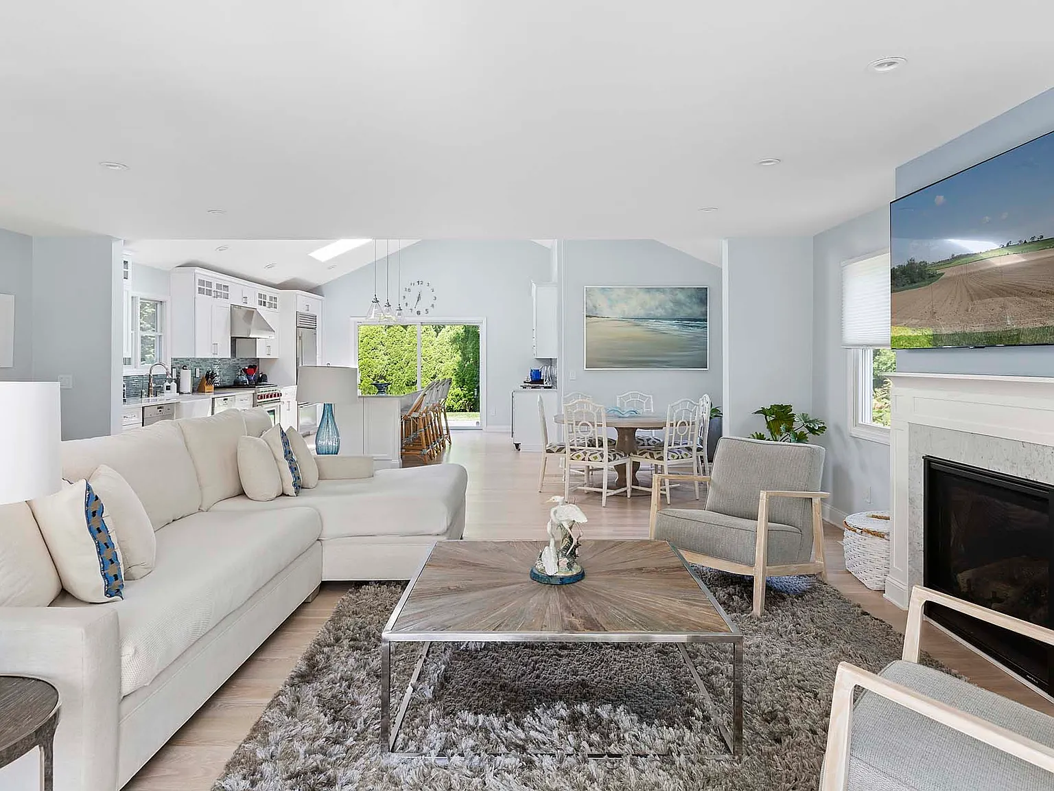 Stunning Southampton Village Retreat - New Renovation — Photo 3