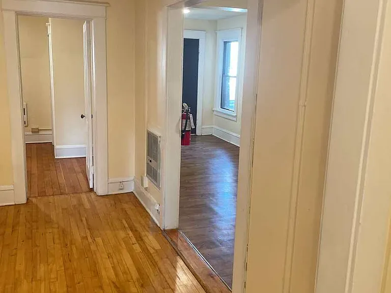 10 1/2 N Winooski Ave #1 — Photo 4