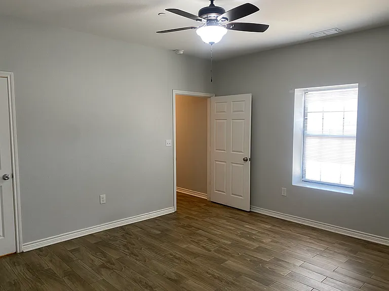 2301 Midwestern Pkwy #112B — Photo 19