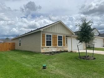 2nd image of 103 Bering Dr