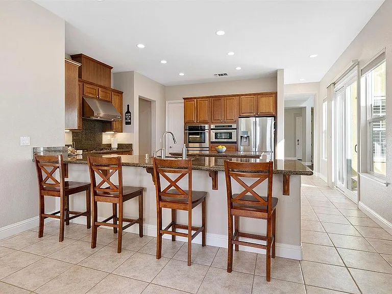 4930 Village Green Dr — Photo 16