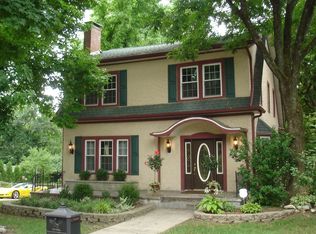 803 S Berry Rd, Saint Louis, MO 63122