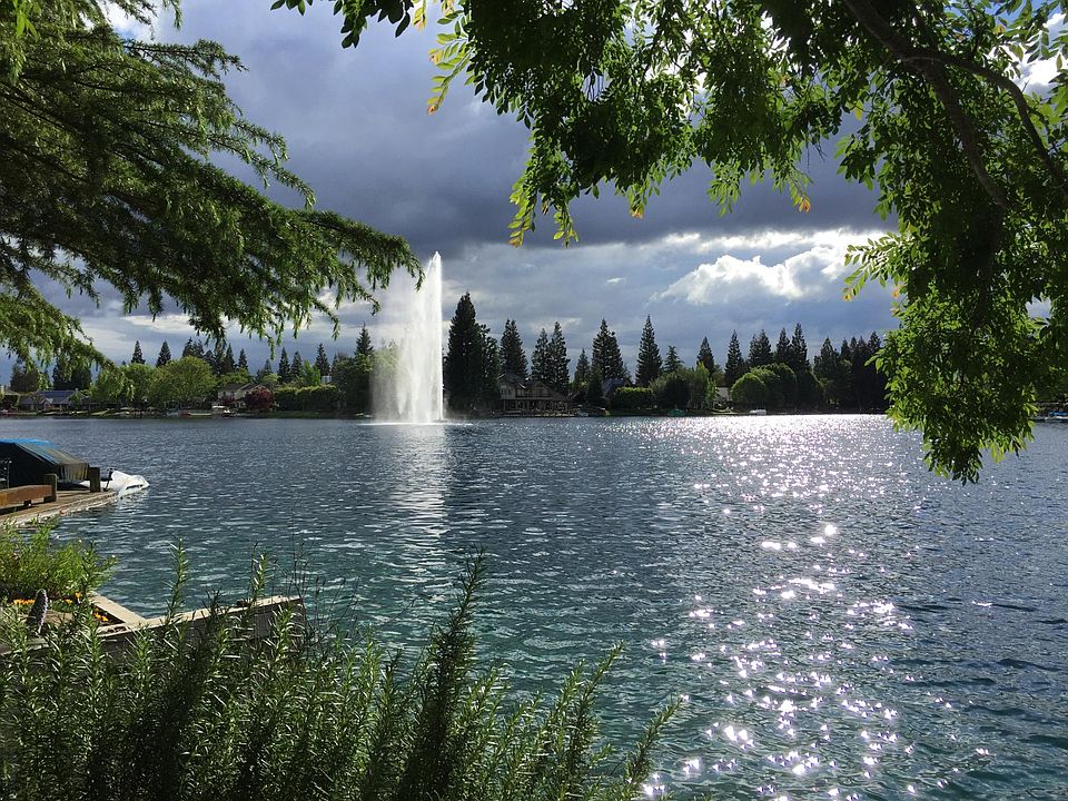 South view with fountain