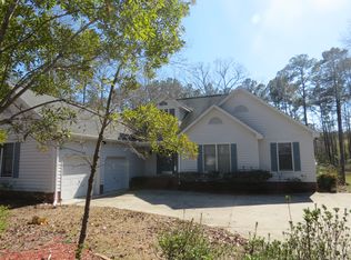 102 Dolphin Ln, Havelock, NC 28532