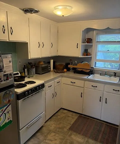 31 Coyne Rd #A — Photo 1