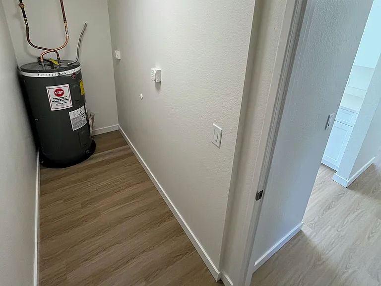 6553 California Ave SW #2 — Photo 16