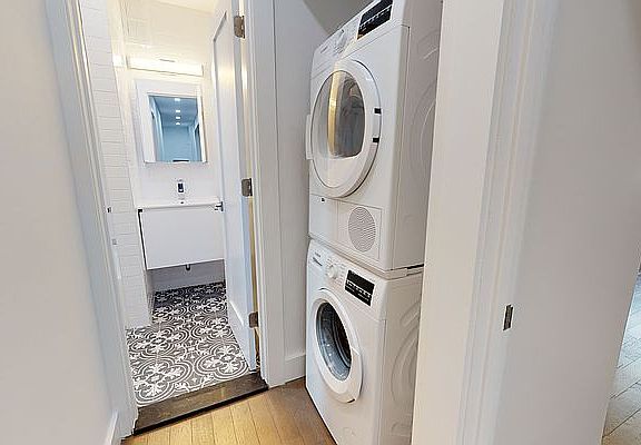 4th image of 10 W 65th St #2FK