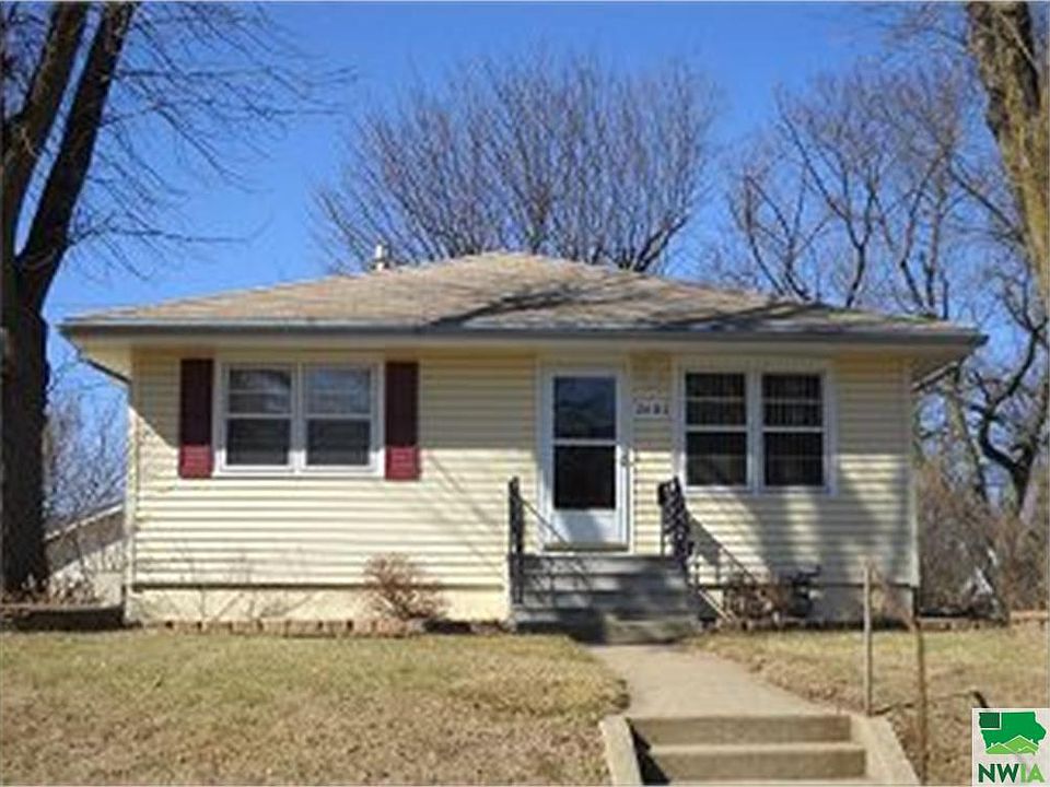 1st image of 2601 S Lemon St