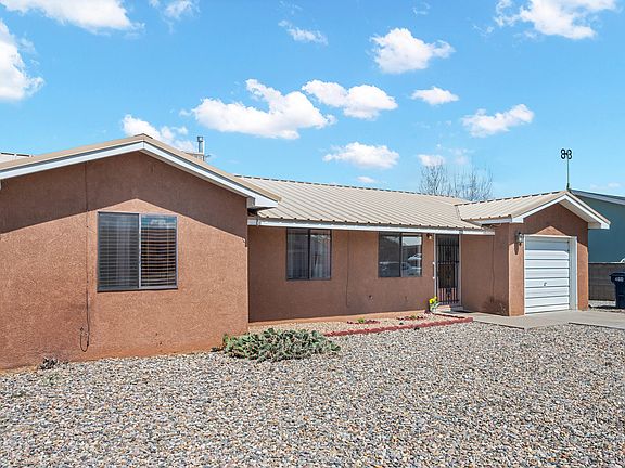 2nd image of 460 Calle Don Marcos NE
