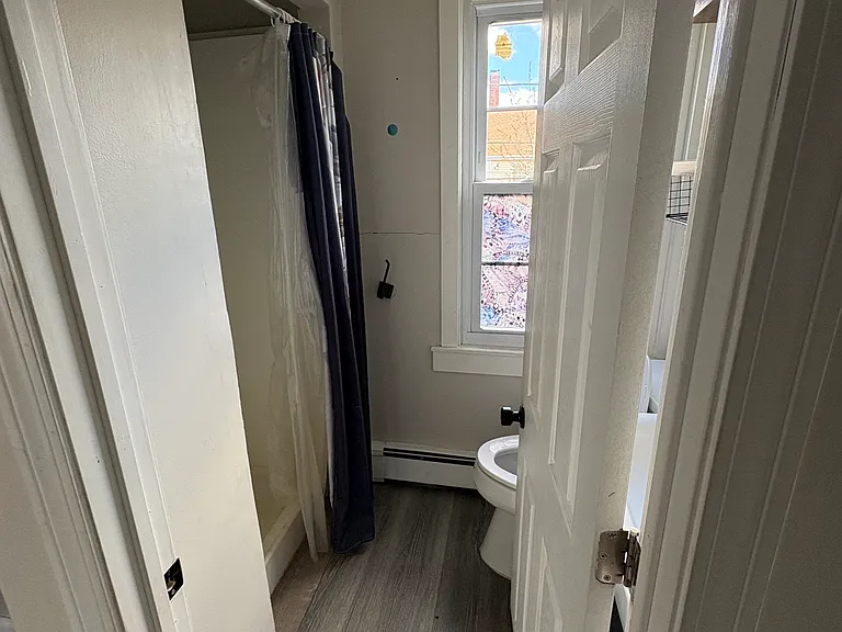 172 N Franklin St #2 — Photo 8