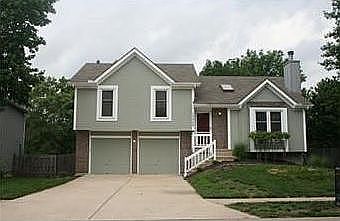 Oversized 2 car garage