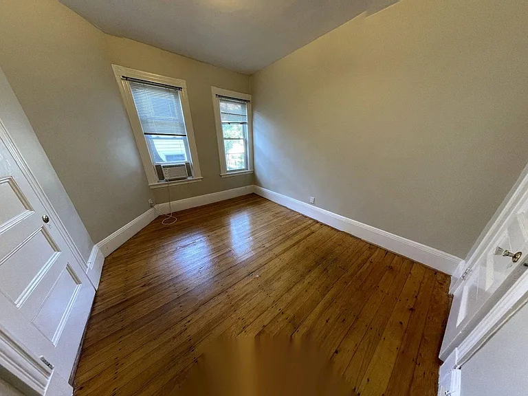 8 Douglass St #2R — Photo 1