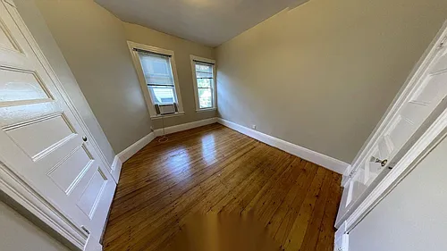 8 Douglass St #2R Photo 1